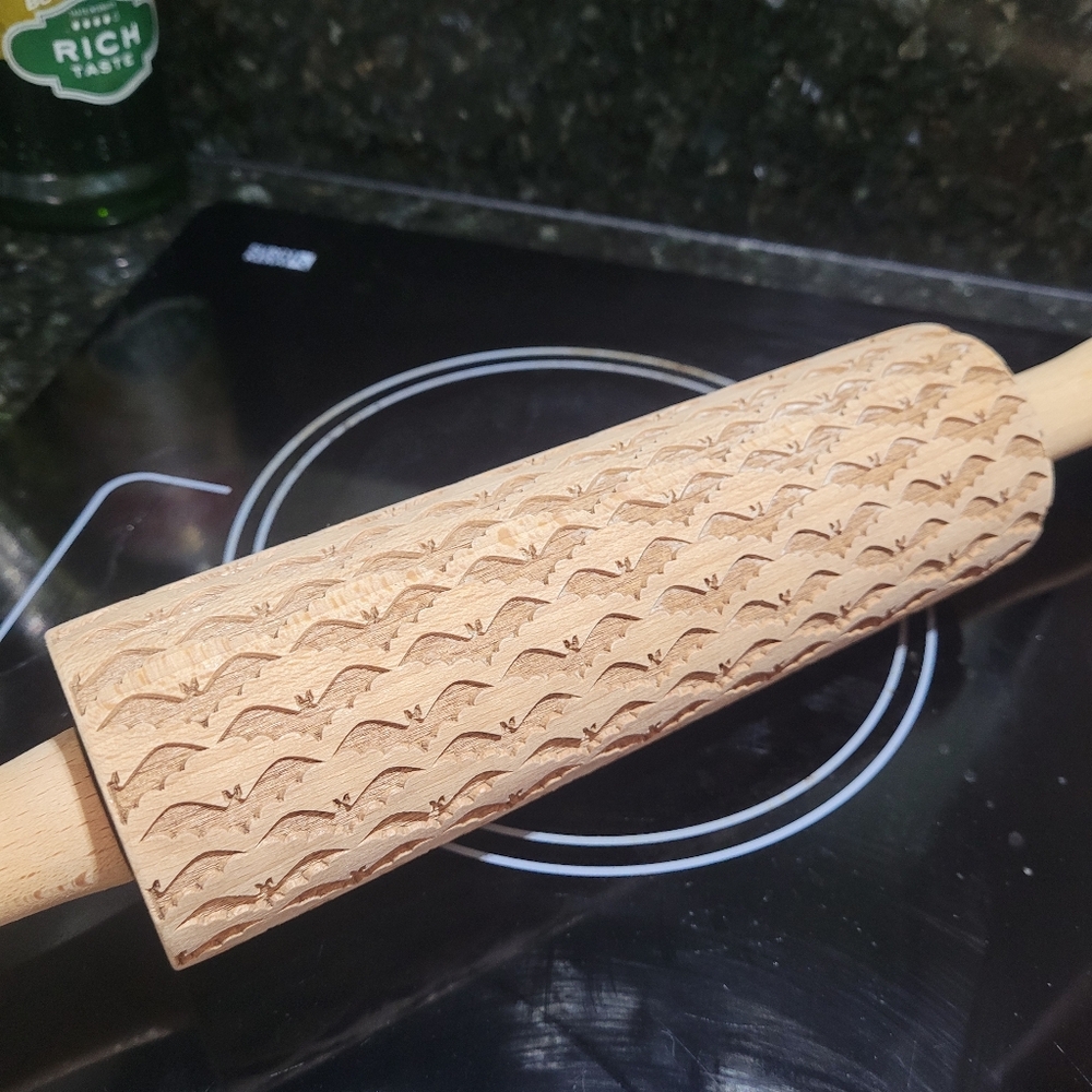 Rolling Pin With Bats - Picture 4 of 4